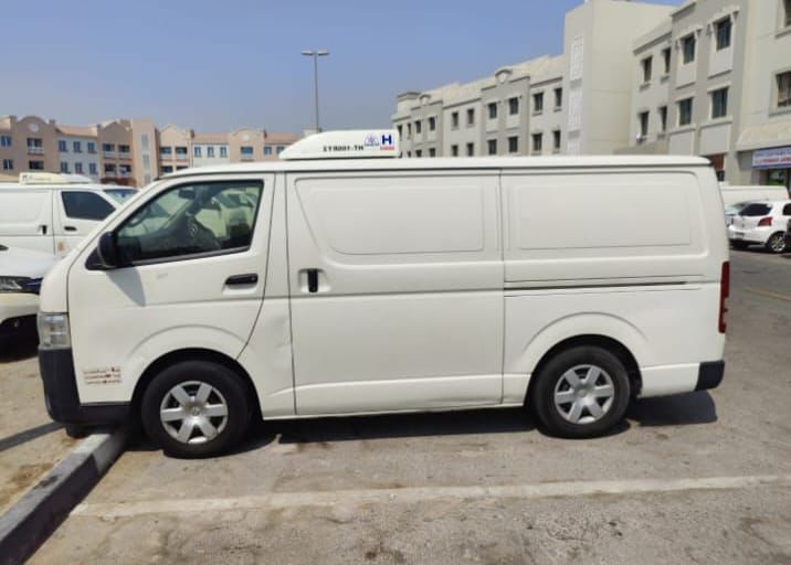 Hire Chiller Van for Dairy and Meat Transport in UAE – Freshness Guaranteed