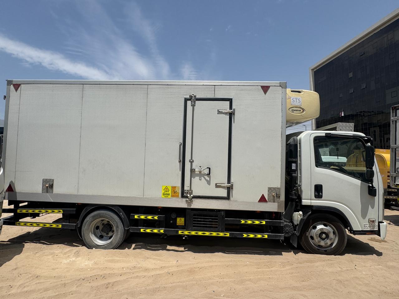 Refrigerated food transport UAE cold chain